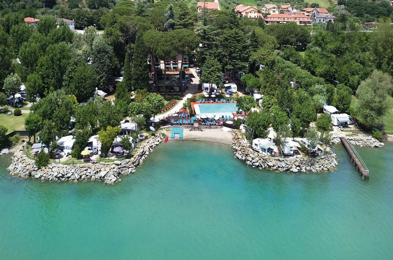 Hotel Kursaal Passignano sul Trasimeno Exterior foto